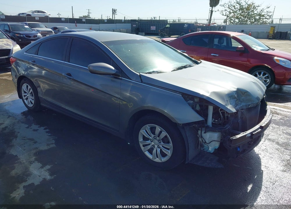 2013 HYUNDAI SONATA GLS VIN: 5NPEB4AC3DH547806