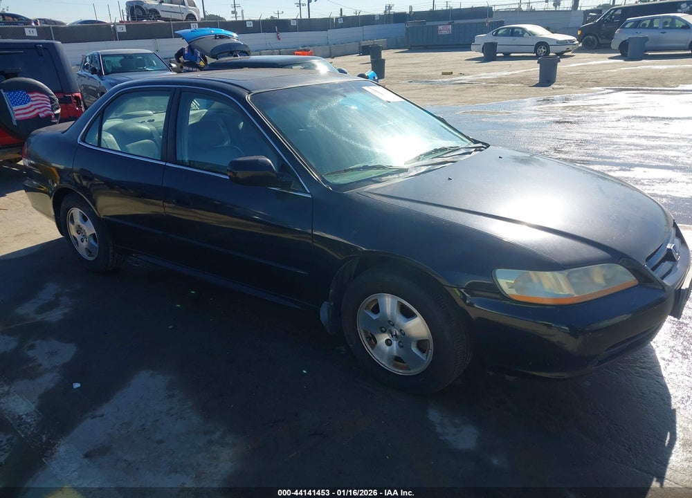 2001 HONDA ACCORD 3.0 EX VIN: 1HGCG16561A080340