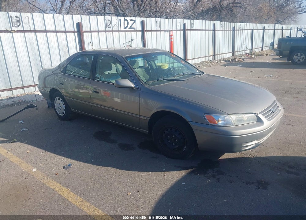 1999 TOYOTA CAMRY LE VIN: 4T1BG22K9XU601646
