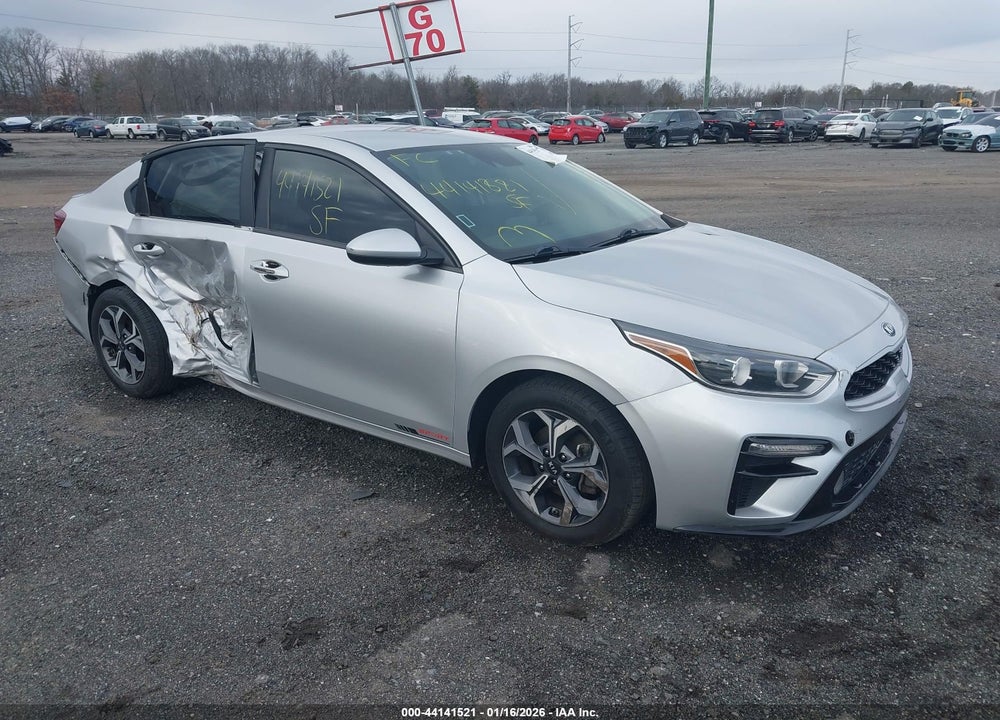 2019 KIA FORTE LXS VIN: 3KPF24AD2KE086208