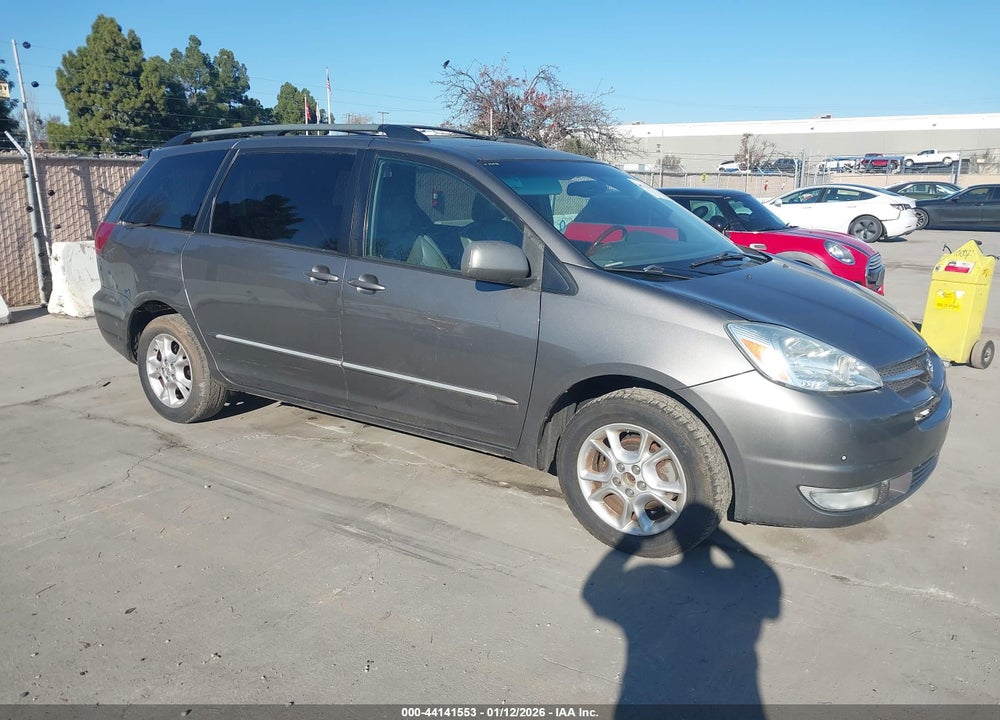 2005 TOYOTA SIENNA XLE LIMITED VIN: 5TDBA22C45S039591