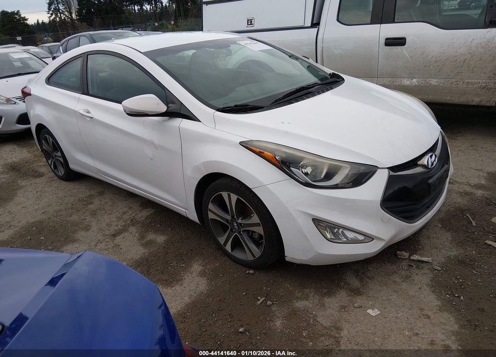 2014 HYUNDAI ELANTRA VIN: KMHDH6AH7EU024311