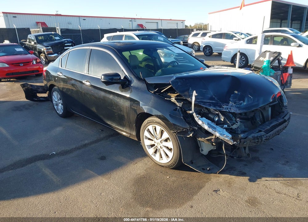 2013 HONDA ACCORD EX-L V-6 VIN: 1HGCR3F83DA036784