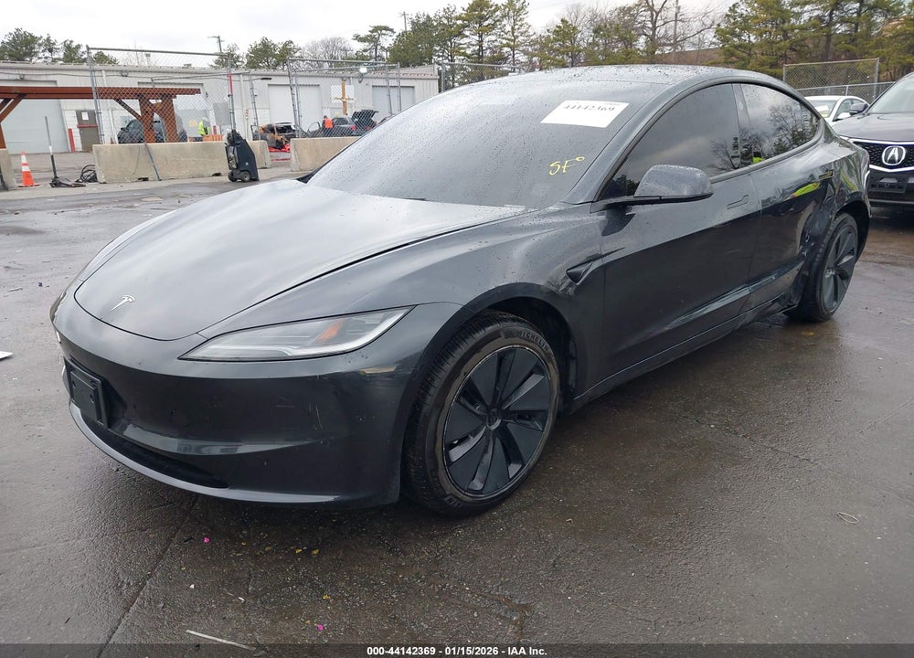 2025 TESLA MODEL 3 LONG RANGE REAR-WHEEL DRIVE/STANDARD REAR-WHEEL DRIVE VIN: 5YJ3E1EA2SF952928