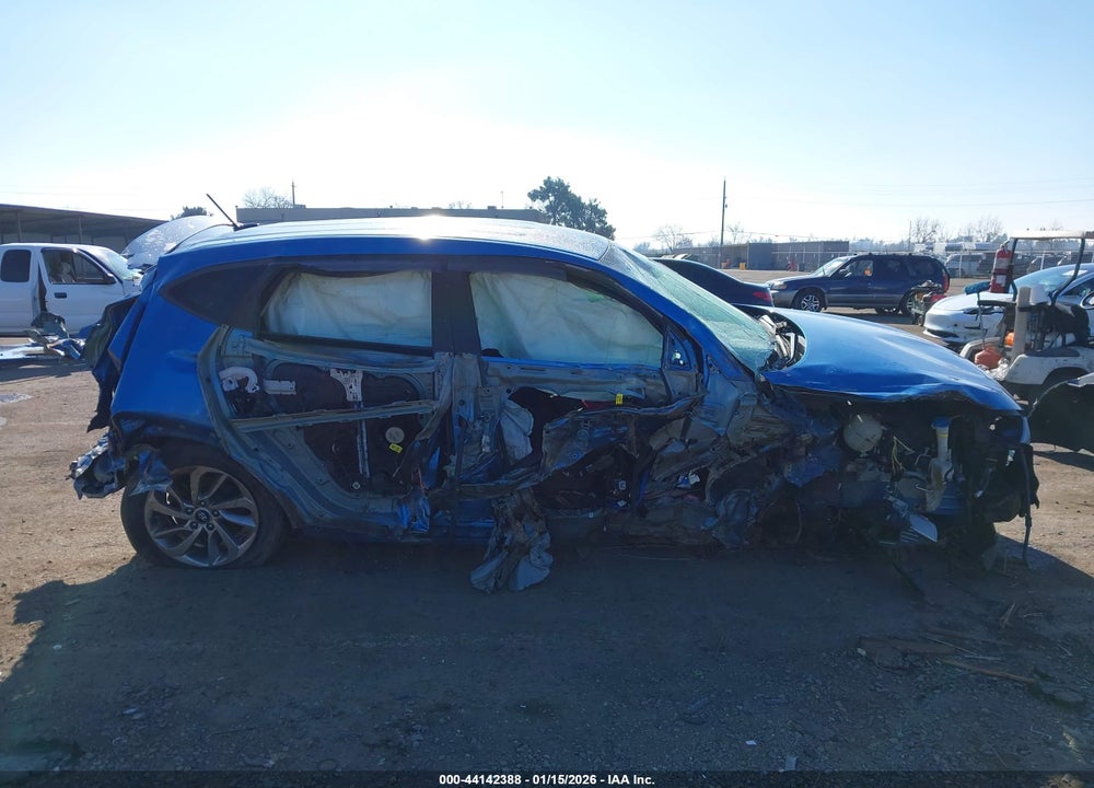 2017 HYUNDAI TUCSON SE VIN: KM8J23A46HU313264
