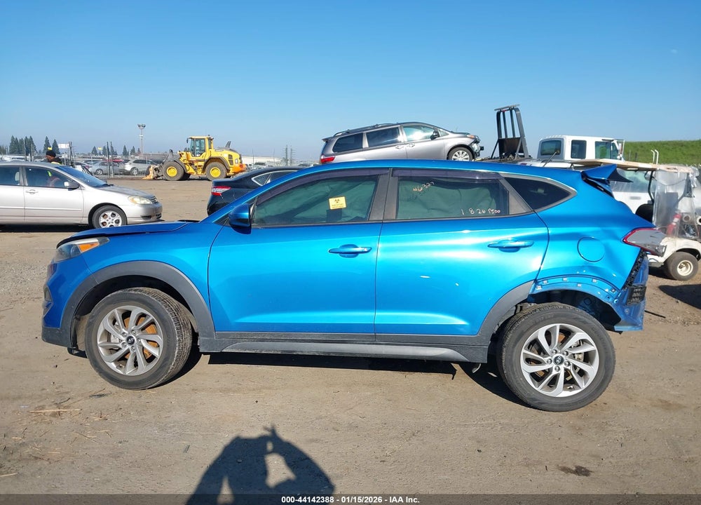 2017 HYUNDAI TUCSON SE VIN: KM8J23A46HU313264