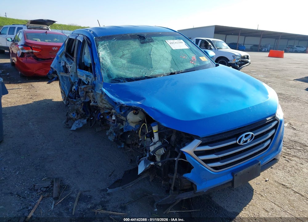 2017 HYUNDAI TUCSON SE VIN: KM8J23A46HU313264
