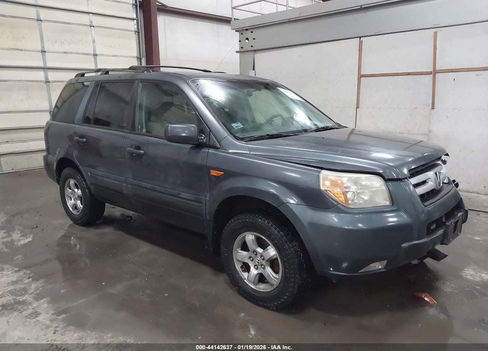 2006 HONDA PILOT EX VIN: 2HKYF18446H510572