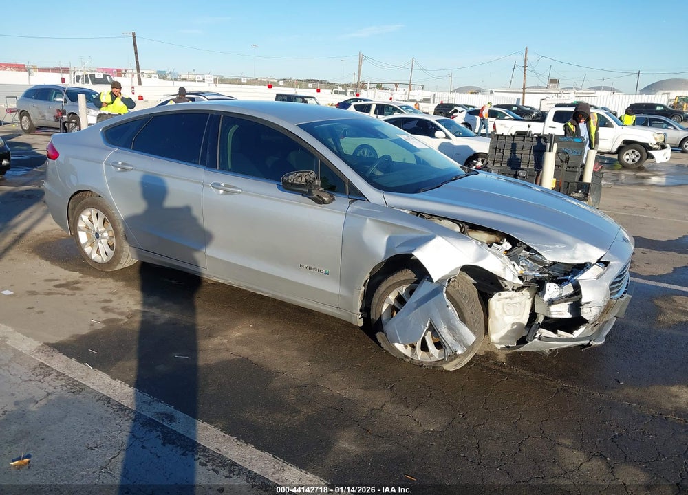 2019 FORD FUSION HYBRID SE VIN: 3FA6P0LU8KR200069