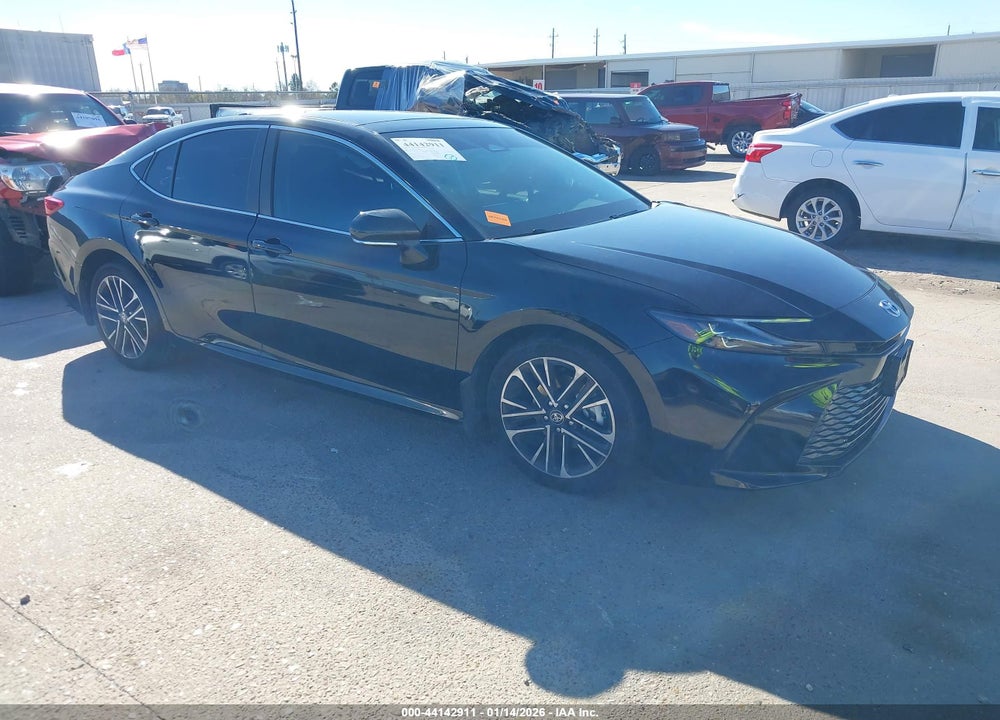 2025 TOYOTA CAMRY XLE VIN: 4T1DAACK9SU188896