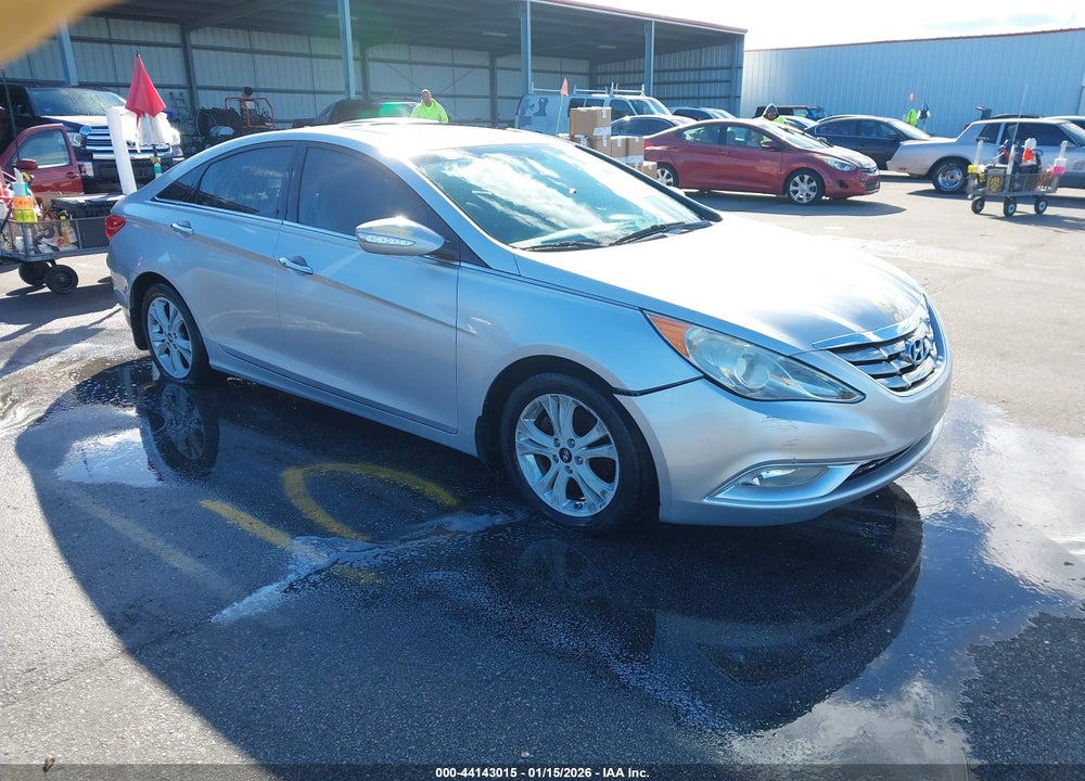 2013 HYUNDAI SONATA LIMITED VIN: 5NPEC4AC3DH735528