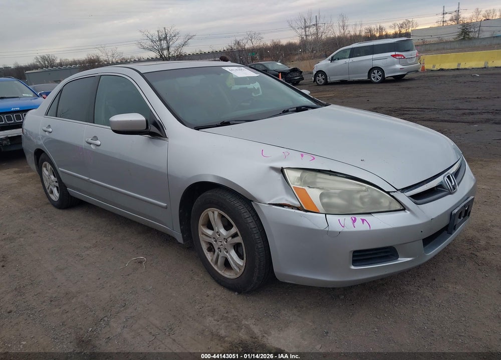2007 HONDA ACCORD 2.4 EX VIN: 1HGCM56897A222117
