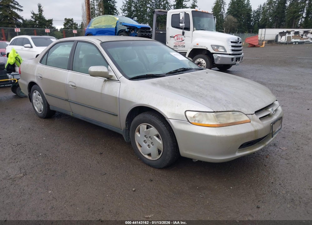 1998 HONDA ACCORD LX V6 VIN: 1HGCG1649WA026819