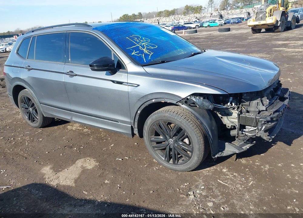 2022 VOLKSWAGEN TIGUAN 2.0T SE R-LINE BLACK VIN: 3VV8B7AX2NM141174