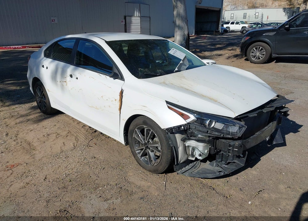 2023 KIA FORTE LXS VIN: 3KPF24AD3PE587633