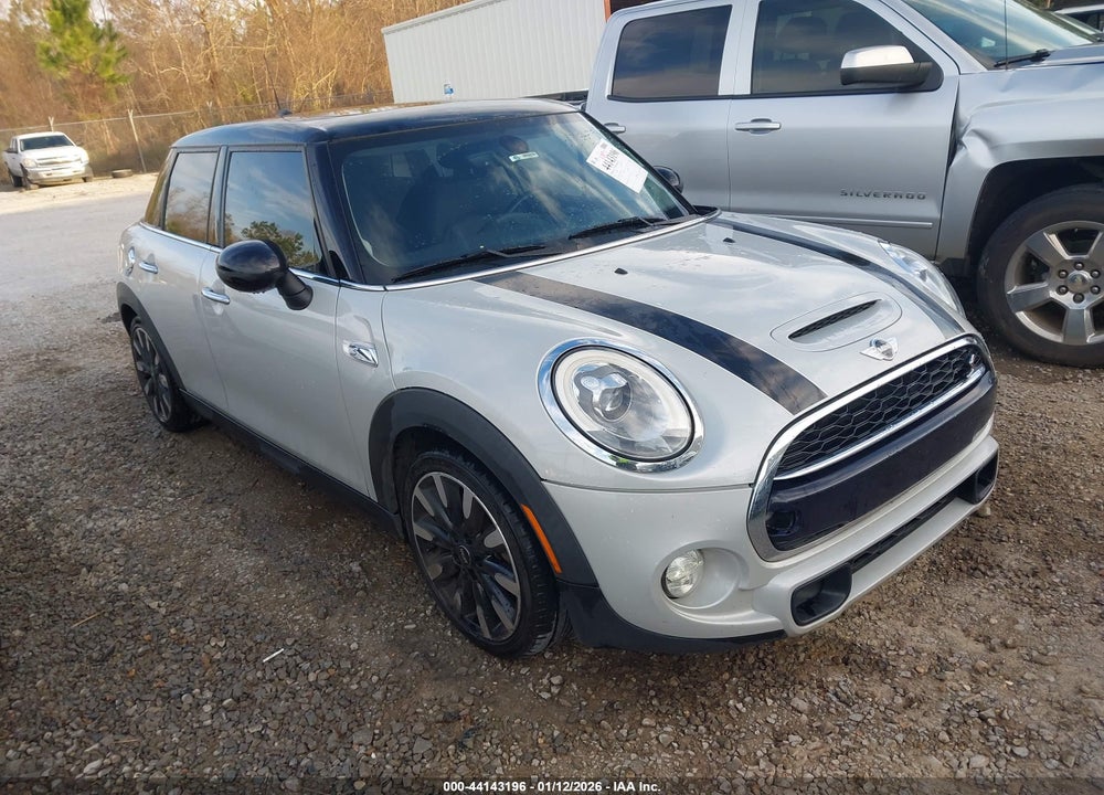 2017 MINI HARDTOP COOPER S VIN: WMWXU3C3XH2D33364
