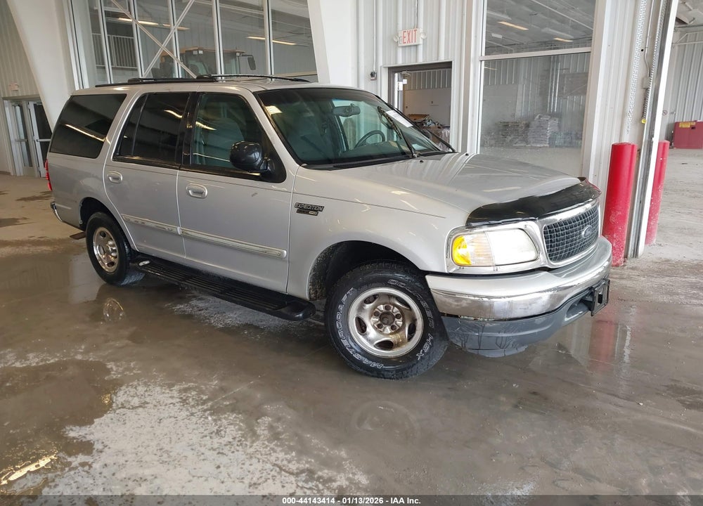2000 FORD EXPEDITION XLT VIN: 1FMRU1560YLB51649