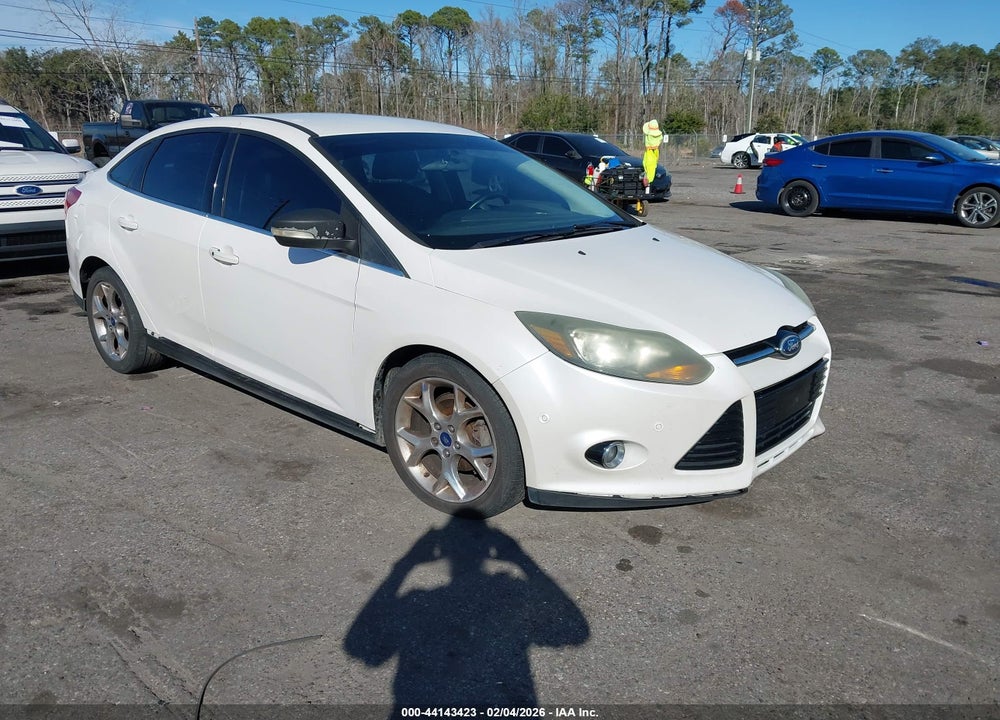 2013 FORD FOCUS TITANIUM VIN: 1FADP3J2XDL207150