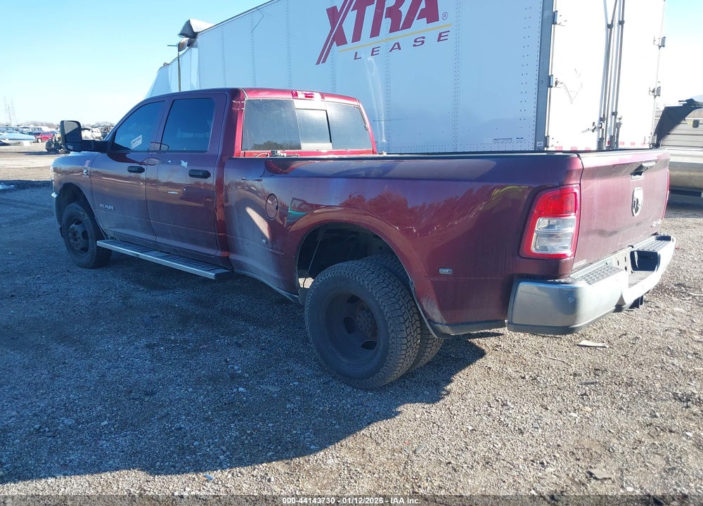 2022 RAM 3500 TRADESMAN  4X4 8' BOX VIN: 3C63RRGL1NG113957