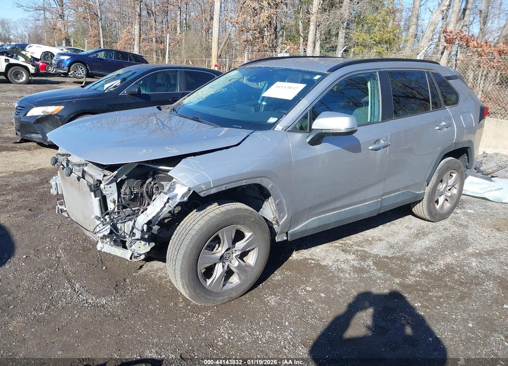 2022 TOYOTA RAV4 XLE VIN: 2T3W1RFV7NC210159