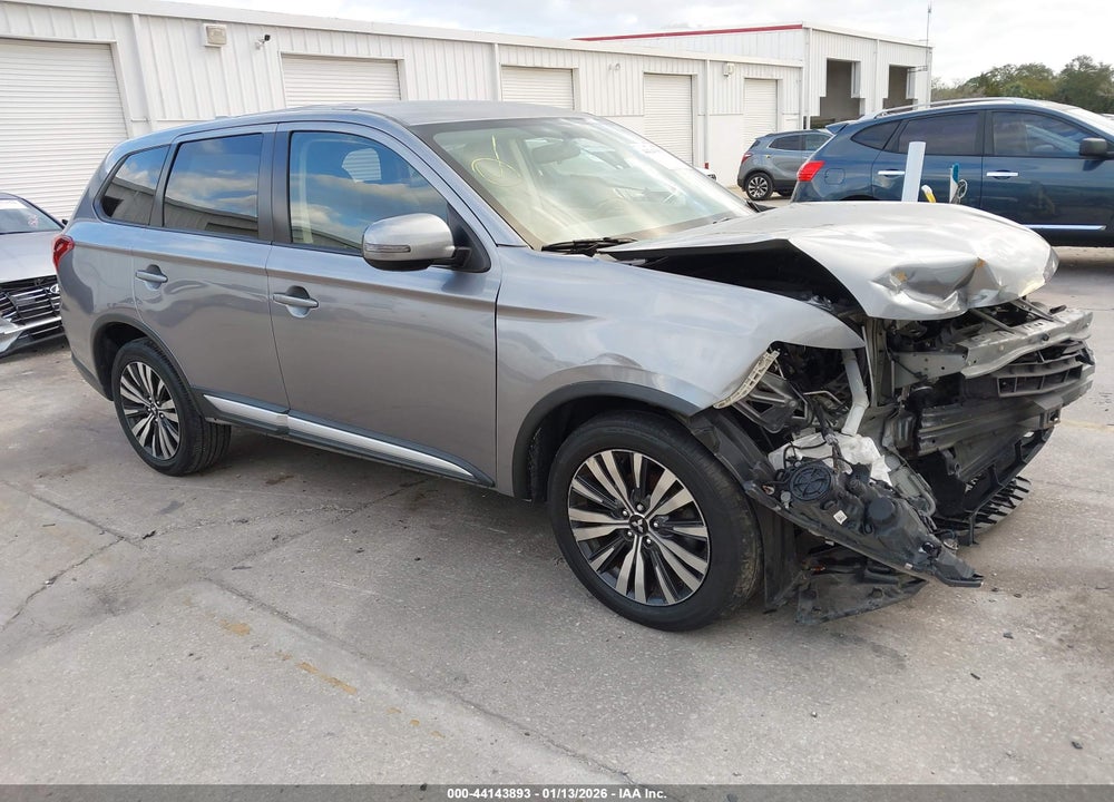 2019 MITSUBISHI OUTLANDER SE VIN: JA4AD3A33KZ046224