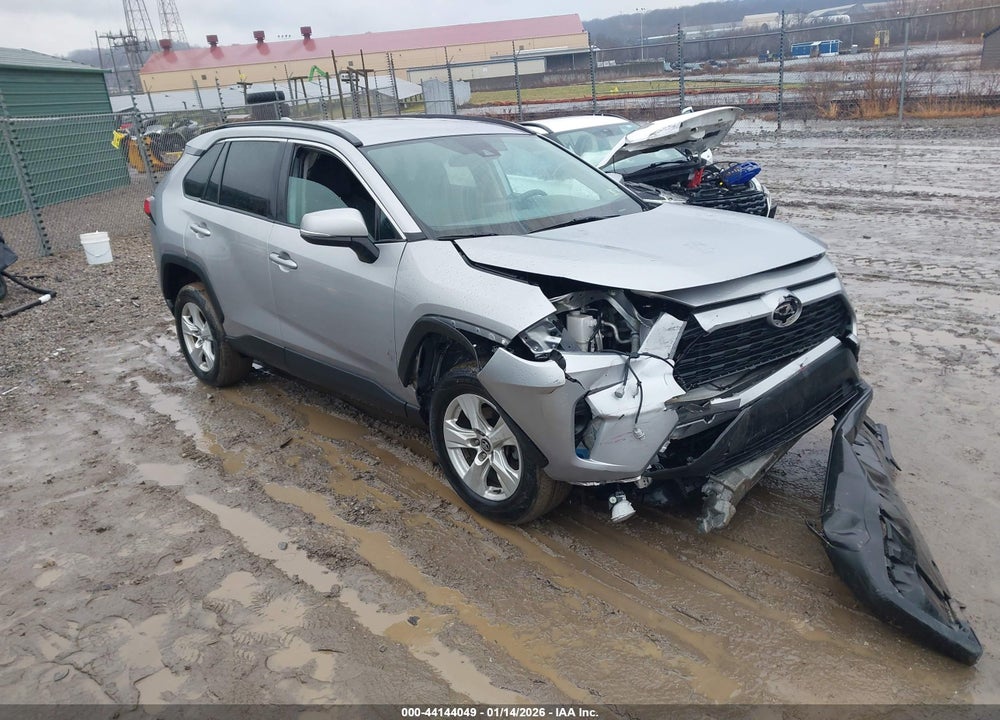2021 TOYOTA RAV4 XLE VIN: 2T3P1RFVXMC166712
