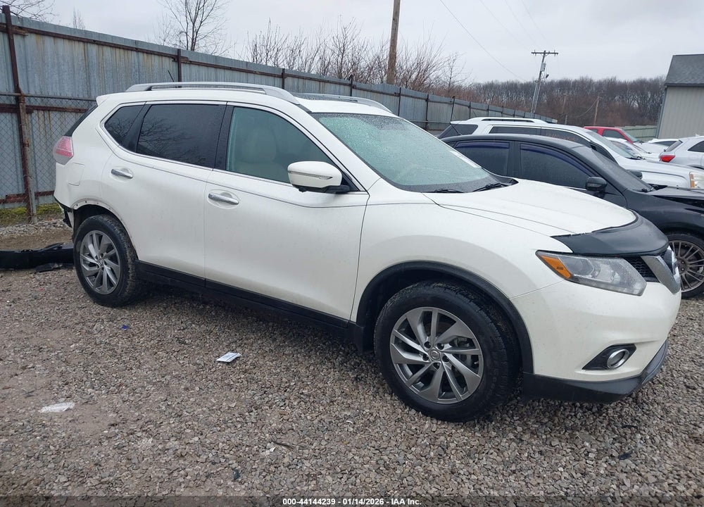 2015 NISSAN ROGUE SL VIN: 5N1AT2MT6FC812756