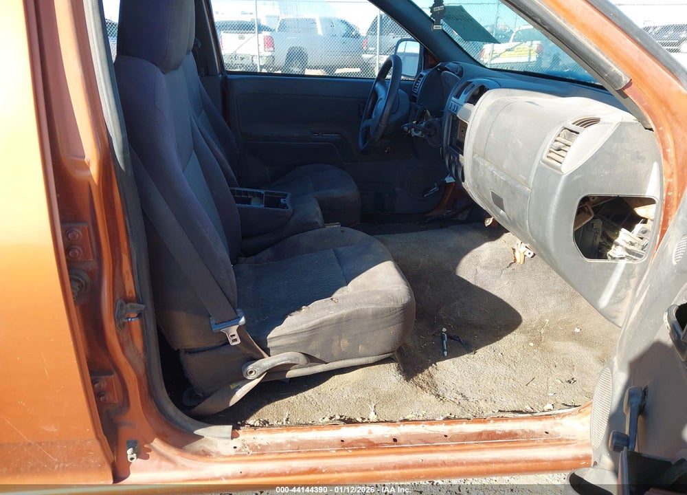 2004 CHEVROLET COLORADO LS VIN: 1GCDT136048165729