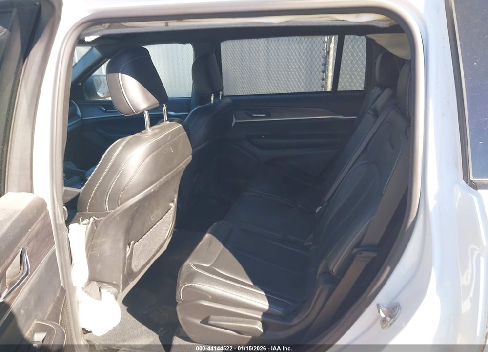 2024 JEEP GRAND CHEROKEE L LIMITED 4X4 VIN: 1C4RJKBG9R8501848
