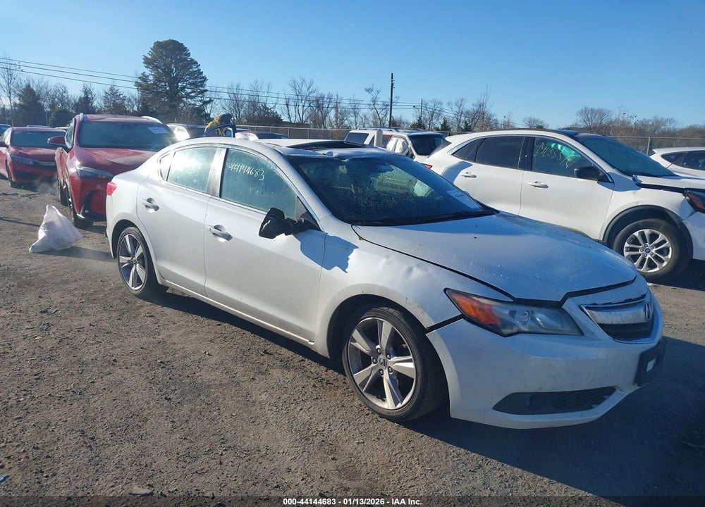 2014 ACURA ILX 2.0L VIN: 19VDE1F52EE004375