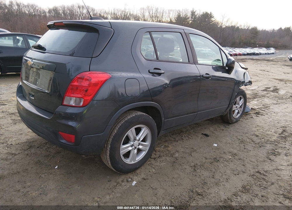 2019 CHEVROLET TRAX LS VIN: 3GNCJKSB8KL189935