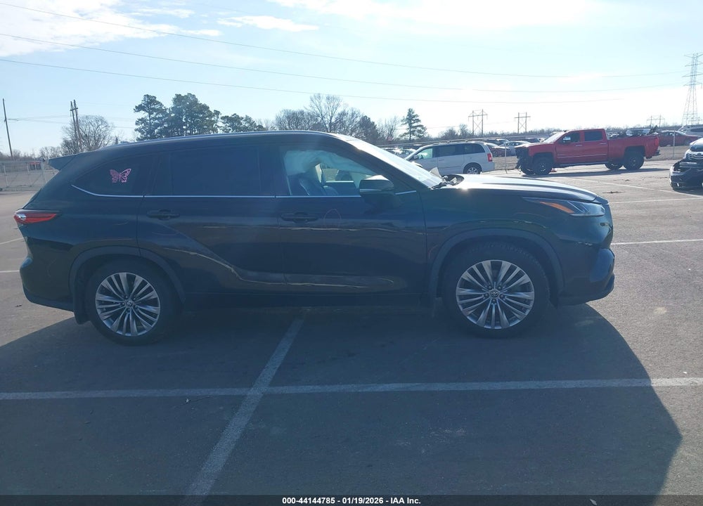 2021 TOYOTA HIGHLANDER PLATINUM VIN: 5TDFZRBHXMS070857