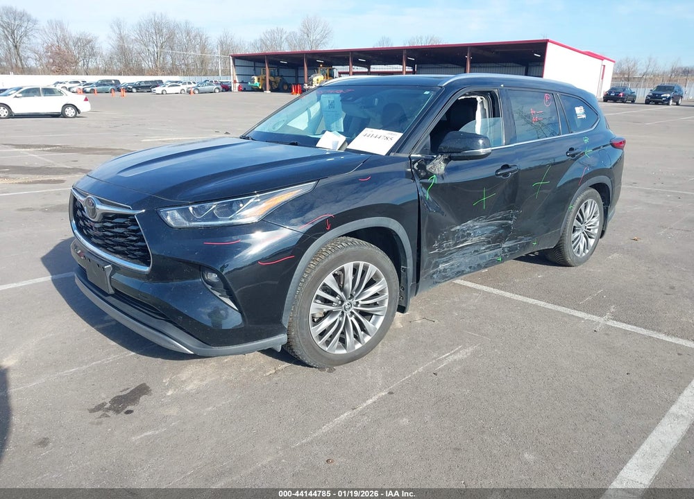 2021 TOYOTA HIGHLANDER PLATINUM VIN: 5TDFZRBHXMS070857