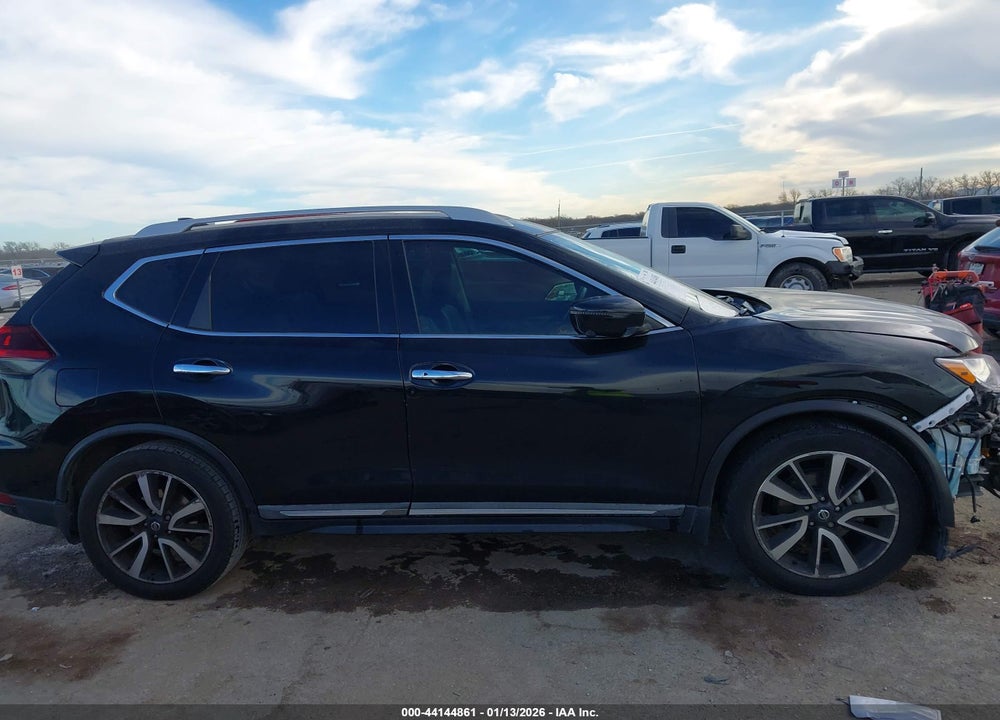 2020 NISSAN ROGUE SL FWD VIN: 5N1AT2MT2LC761168
