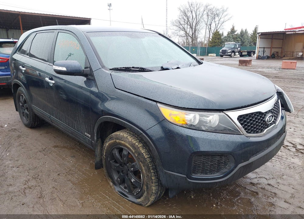 2012 KIA SORENTO LX VIN: 5XYKTCA63CG303535