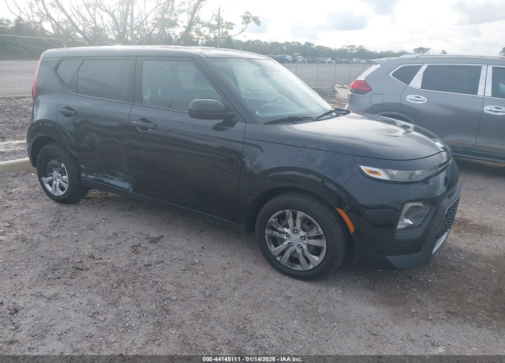 2021 KIA SOUL LX VIN: KNDJ23AU7M7785227