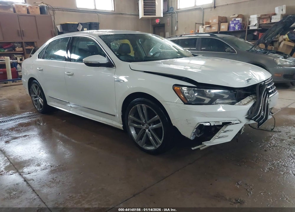 2017 VOLKSWAGEN PASSAT 1.8T R-LINE VIN: 1VWDT7A34HC050403