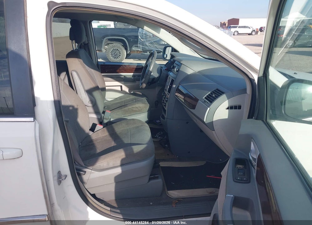 2010 CHRYSLER TOWN & COUNTRY TOURING VIN: 2A4RR5D16AR359299