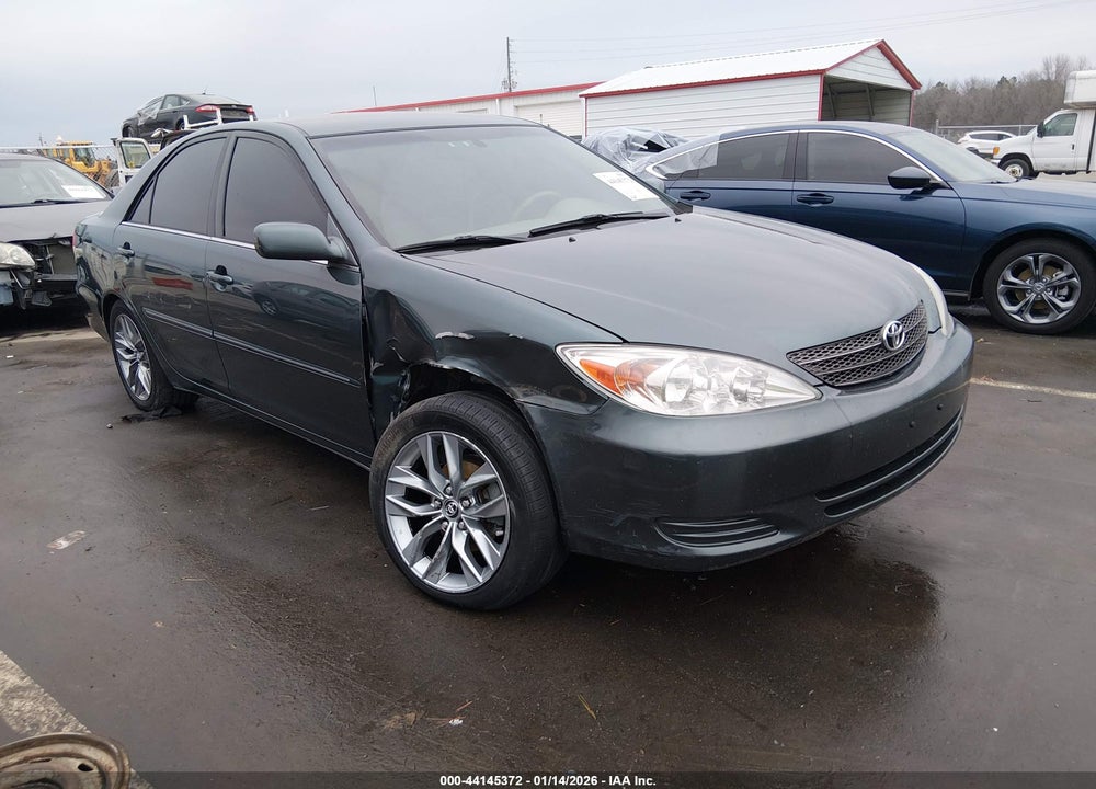 2002 TOYOTA CAMRY XLE VIN: 4T1BE30KX2U600688