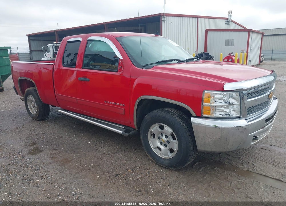 2013 CHEVROLET SILVERADO 1500 LT VIN: 1GCRCSE04DZ315372