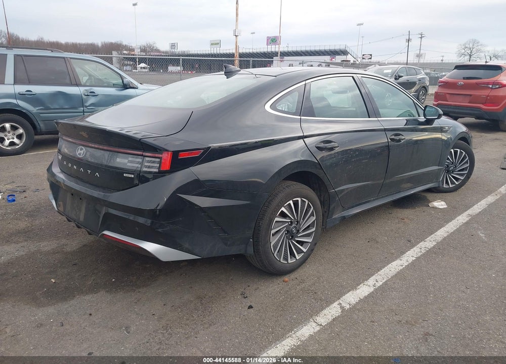 2025 HYUNDAI SONATA HYBRID SEL VIN: KMHL34JJ8SA103789