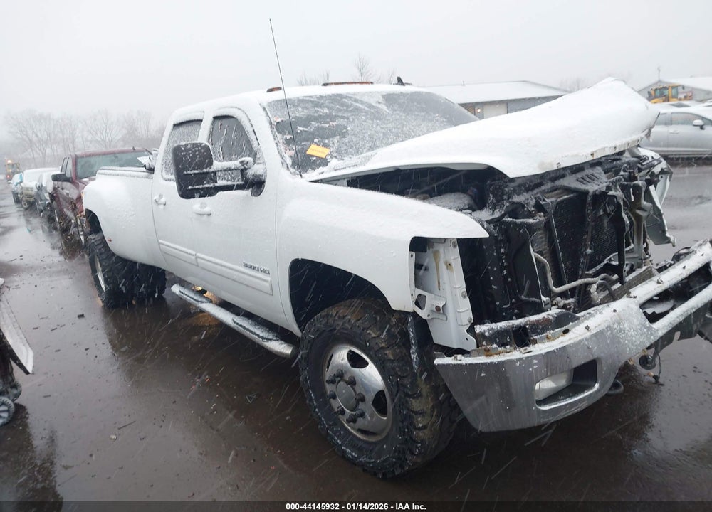 2014 CHEVROLET SILVERADO 3500HD LTZ VIN: 1GC4K1C85EF138978