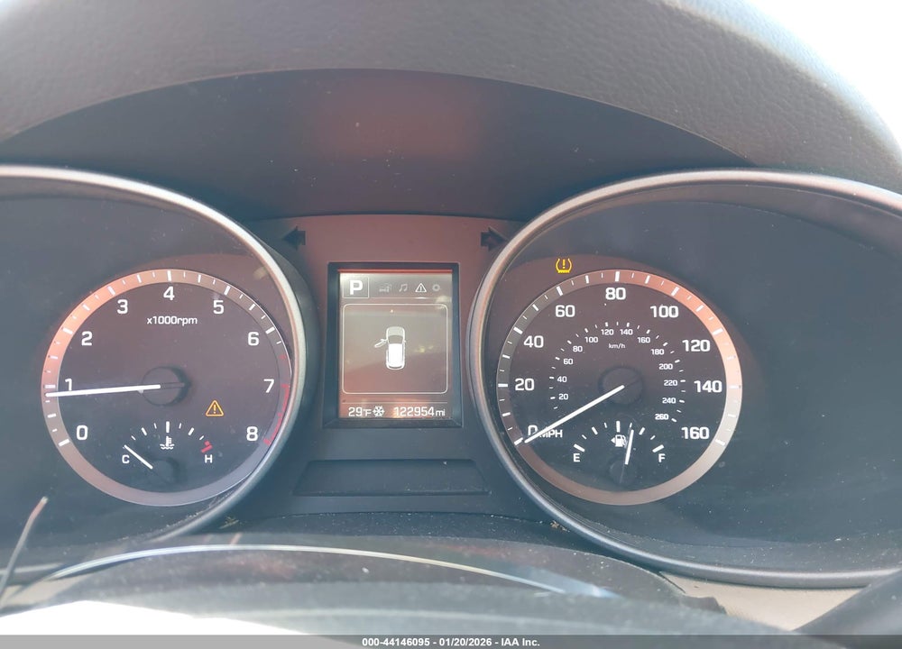 2017 HYUNDAI SANTA FE SPORT 2.4L VIN: 5NMZUDLB2HH049938
