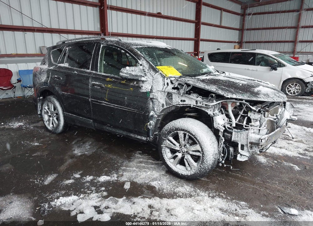 2017 TOYOTA RAV4 XLE VIN: JTMRFREV4HJ713715