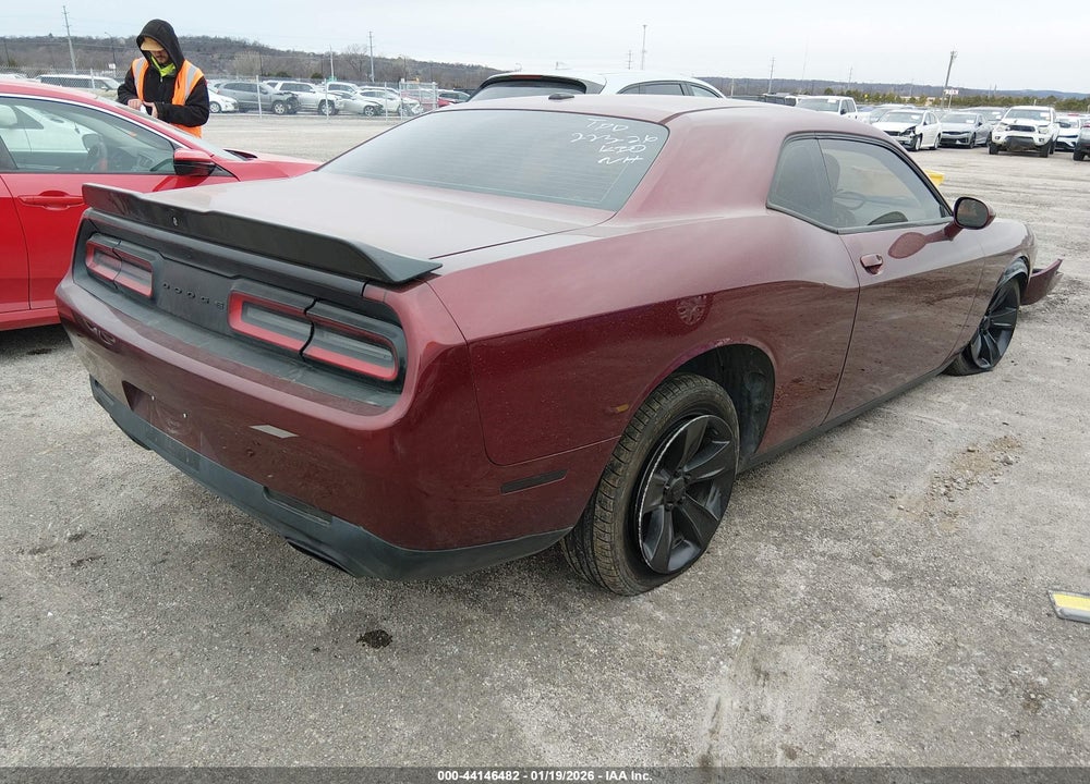 2019 DODGE CHALLENGER SXT VIN: 2C3CDZAG6KH671967