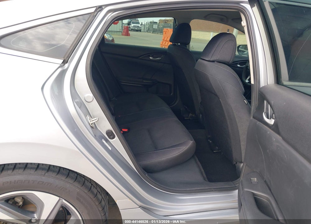 2019 HONDA INSIGHT EX VIN: 19XZE4F58KE009493