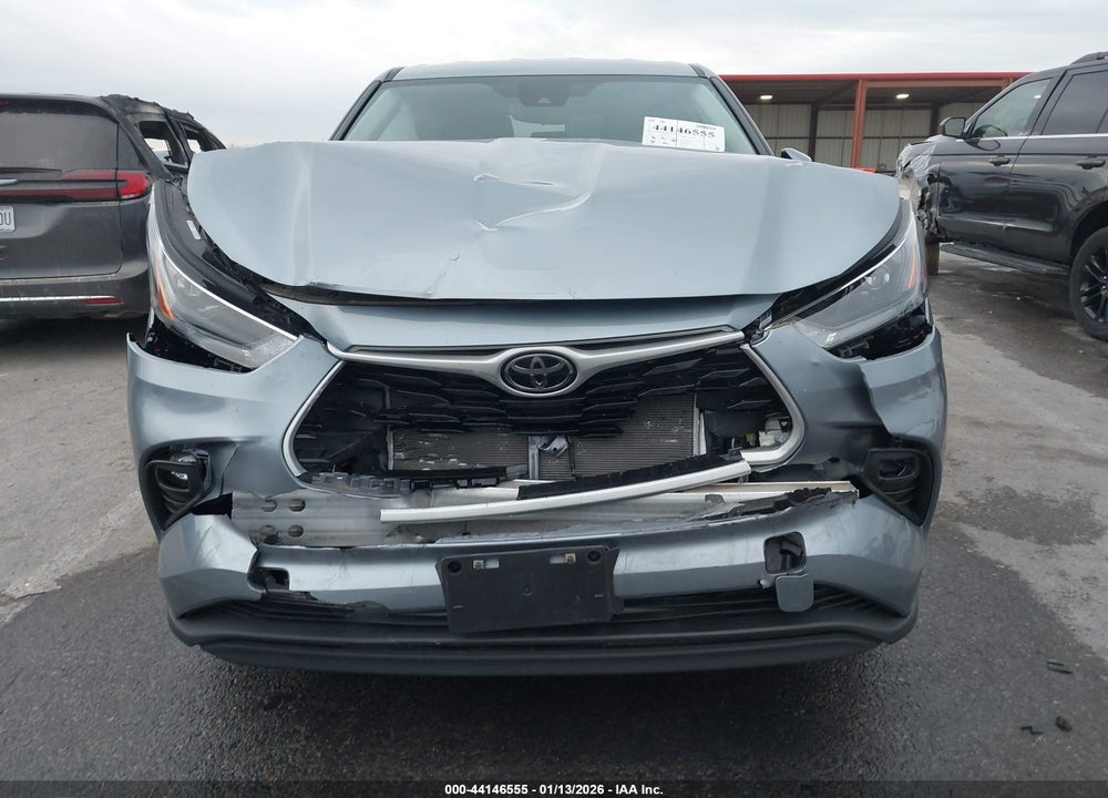 2024 TOYOTA HIGHLANDER LE VIN: 5TDKDRAH8RS530426