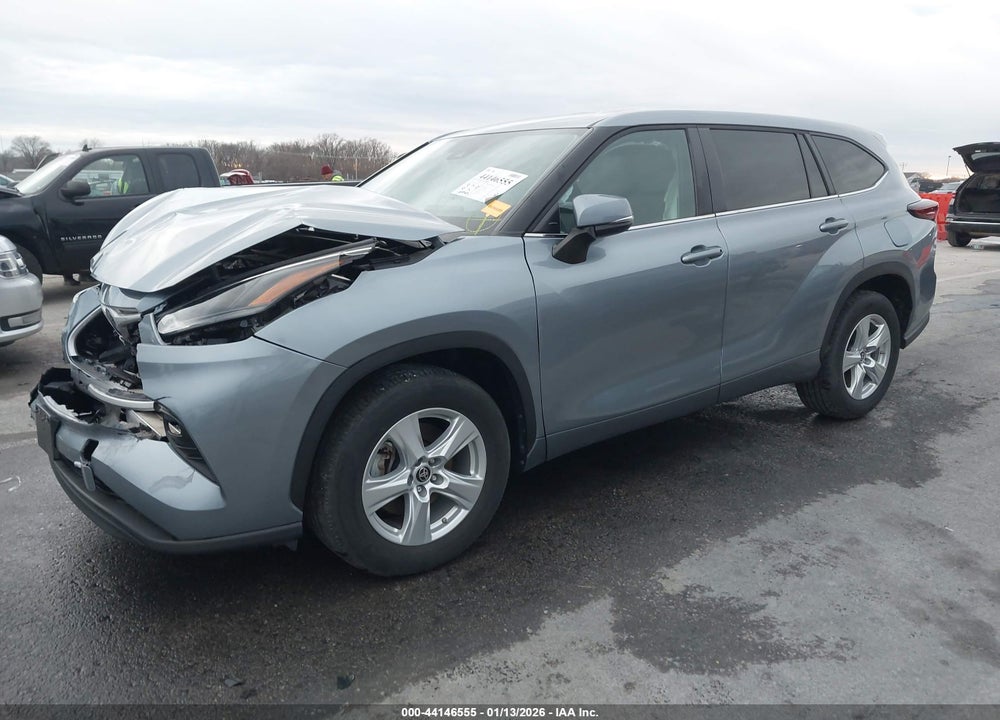 2024 TOYOTA HIGHLANDER LE VIN: 5TDKDRAH8RS530426