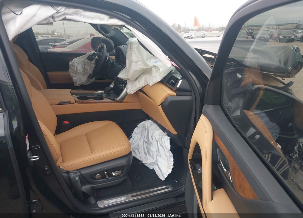 2025 LEXUS LX 700H LUXURY VIN: JTJGD7CX1S4008637