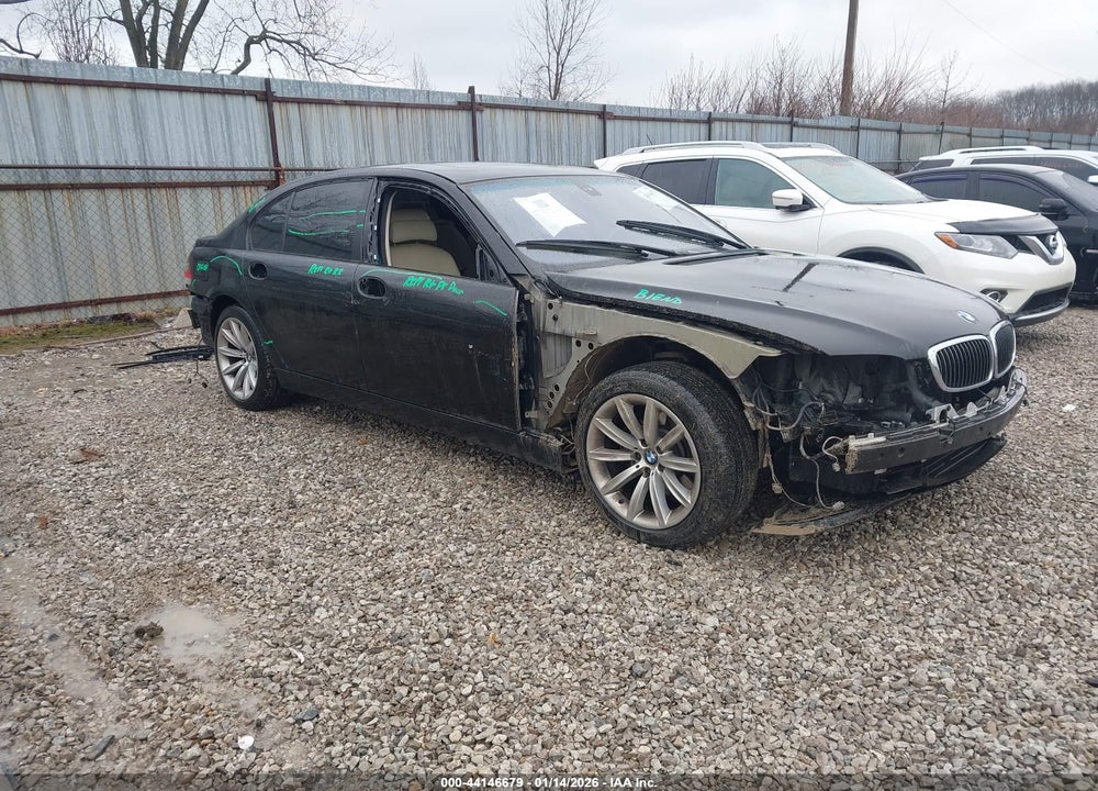 2007 BMW 750LI VIN: WBAHN83517DT71453